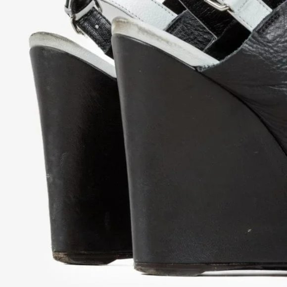 Balenciaga Veau Papier Wedge Sandal - Picture 9 of 10